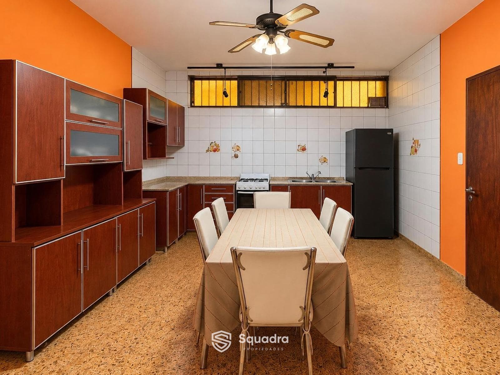 FOR SALE | TRADE - 3-bedroom house with garage, balcony, and yard with a barbecue area - Ludueña, Rosario.