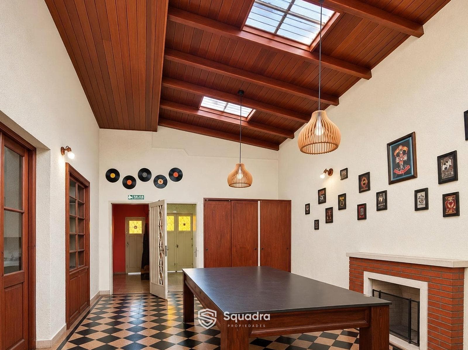 FOR SALE | TRADE - 3-bedroom house with garage, balcony, and yard with a barbecue area - Ludueña, Rosario.