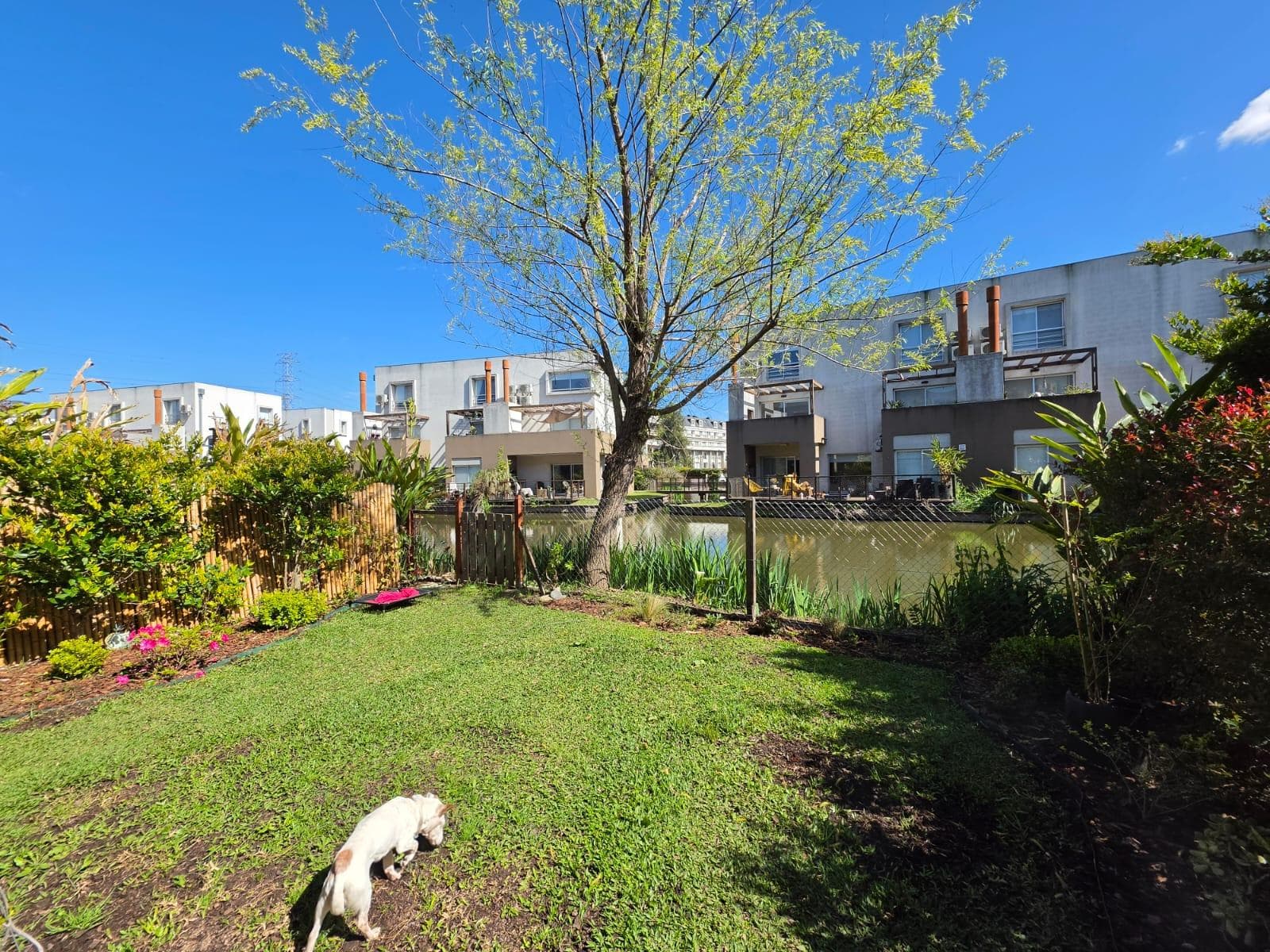 Departamento 3 Ambientes en Planta Baja con Jardín y Vista Al Lago - Lago del Sendero, Nordelta