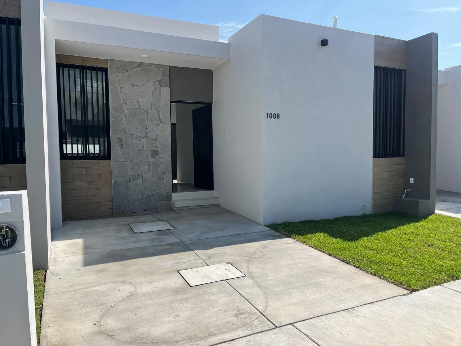 House for Sale in Puerta de Rolon, Villa de Álvarez, Colima