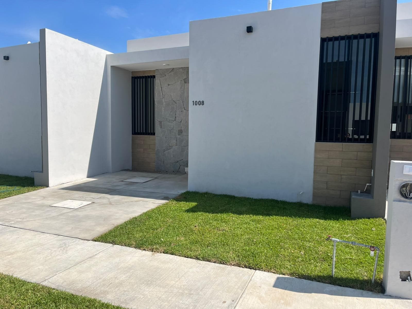 House for Sale in Puerta de Rolon, Villa de Álvarez, Colima