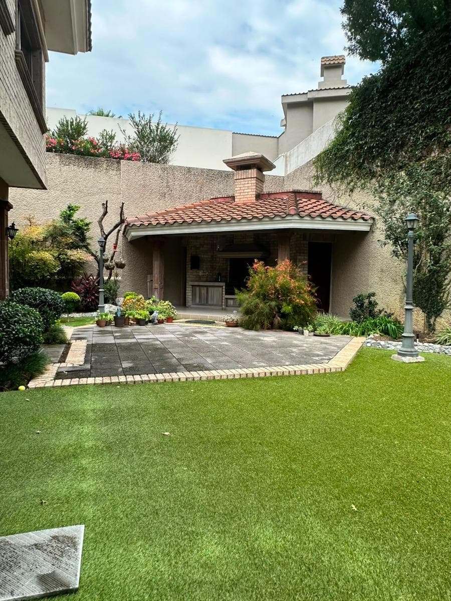CASA EN VENTA RESIDENCIAL CHIPINQUE