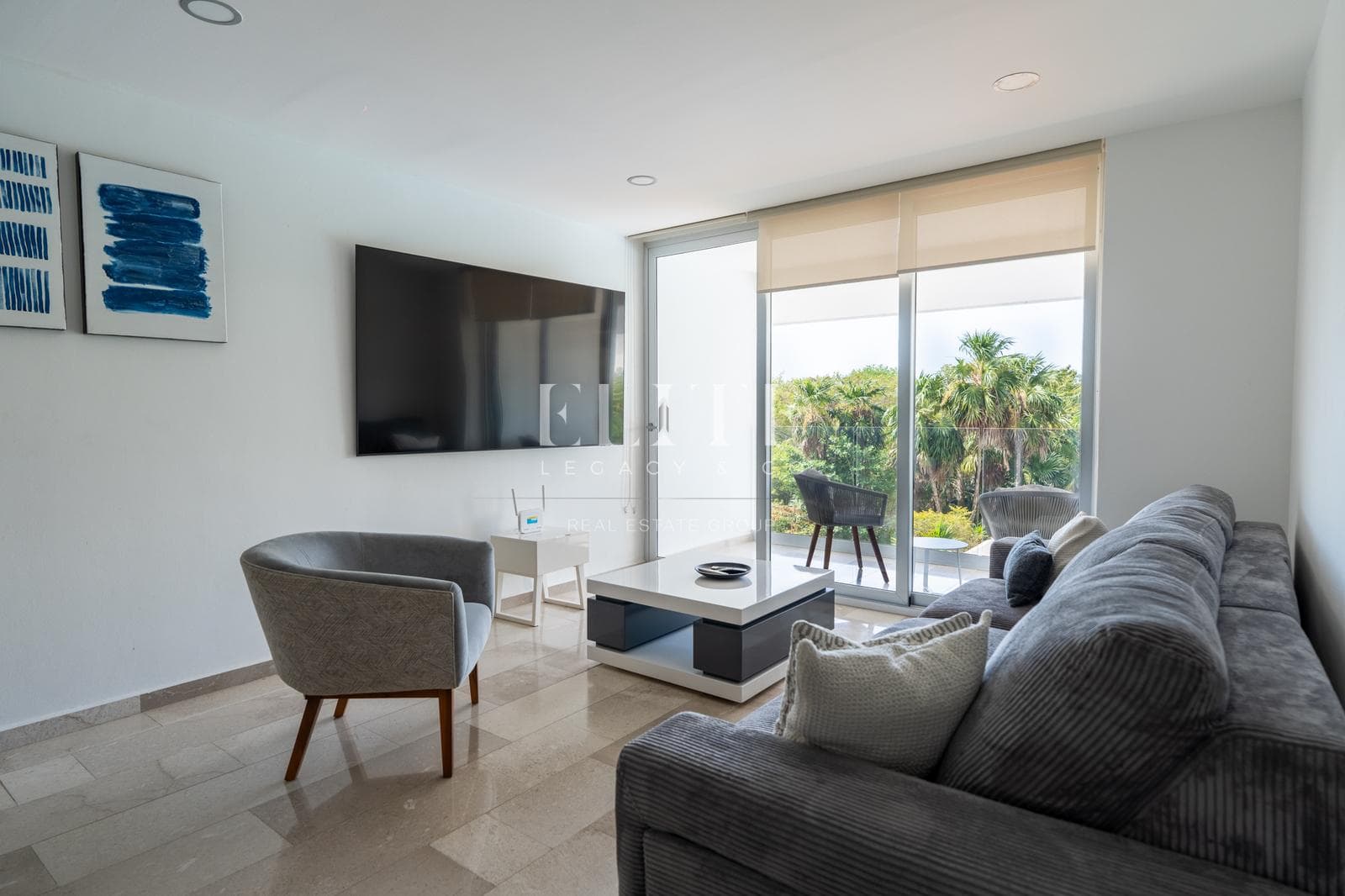 Departamento de 2 Recámaras en Venta en Brezza Towers