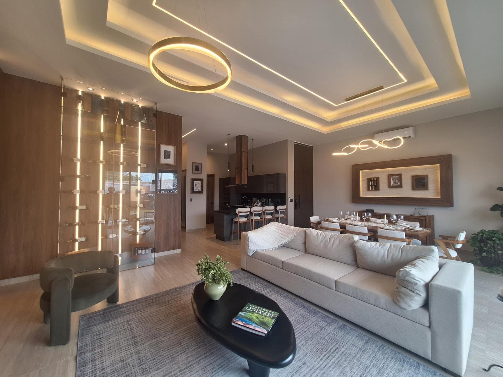 Luxury Apartment in the Northern Part of León with Spacious Rooms