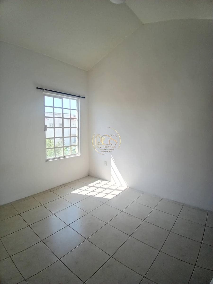 HOUSE FOR SALE IN LA CANTERA, CELAYA