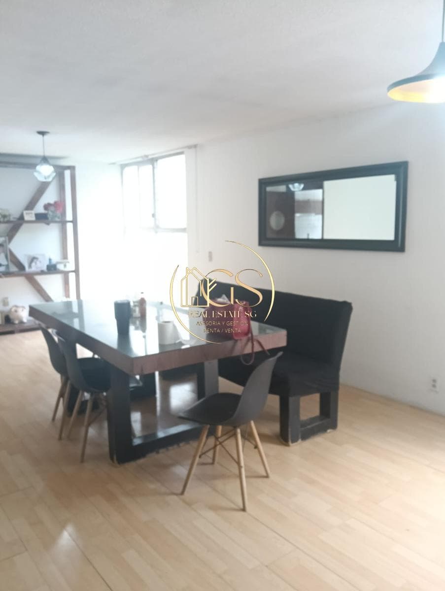 LARGE HOUSE FOR RENT IN THE DEL ZAPOTE NEIGHBORHOOD, CELAYA