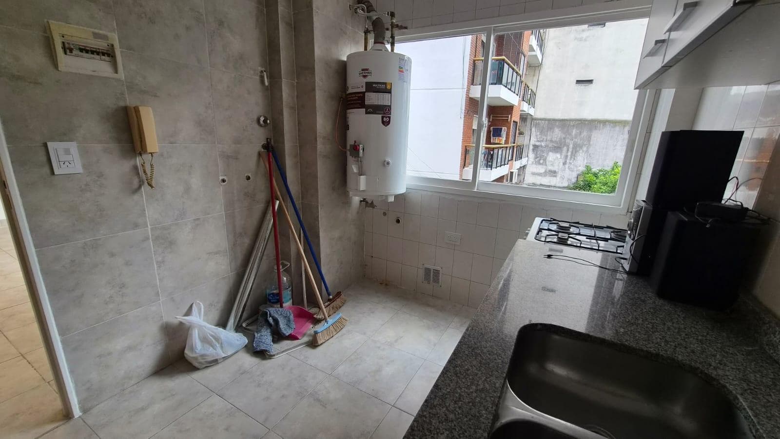 Beautiful apartment with a balcony - Very bright