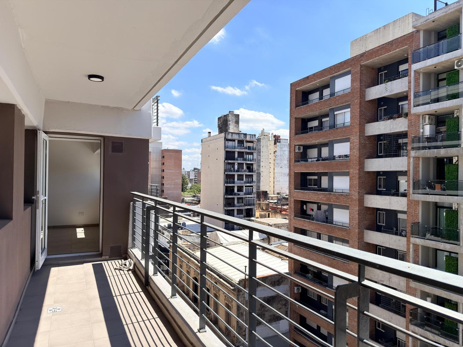 Apartment on San Juan Street in the 1100s