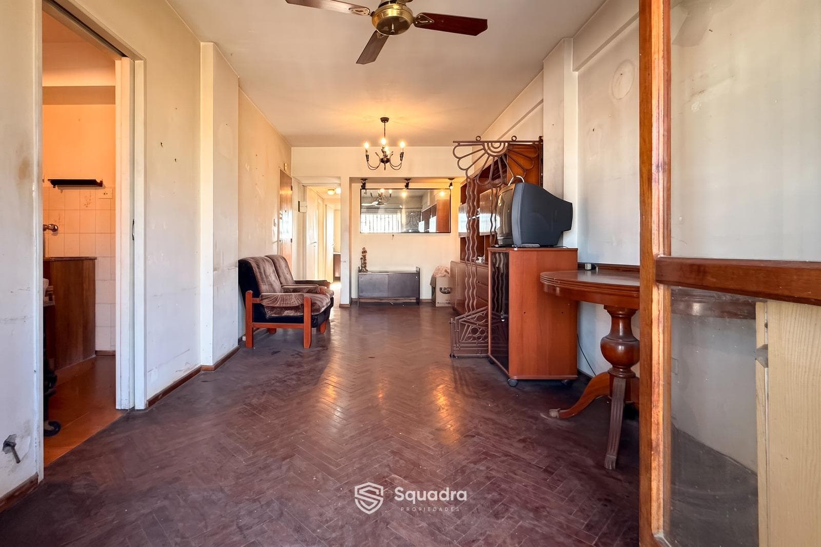 FOR SALE | TRADE - 2-bedroom apartment facing the street with a balcony - Echesortu, Rosario. QUALIFIES FOR A MORTGAGE.