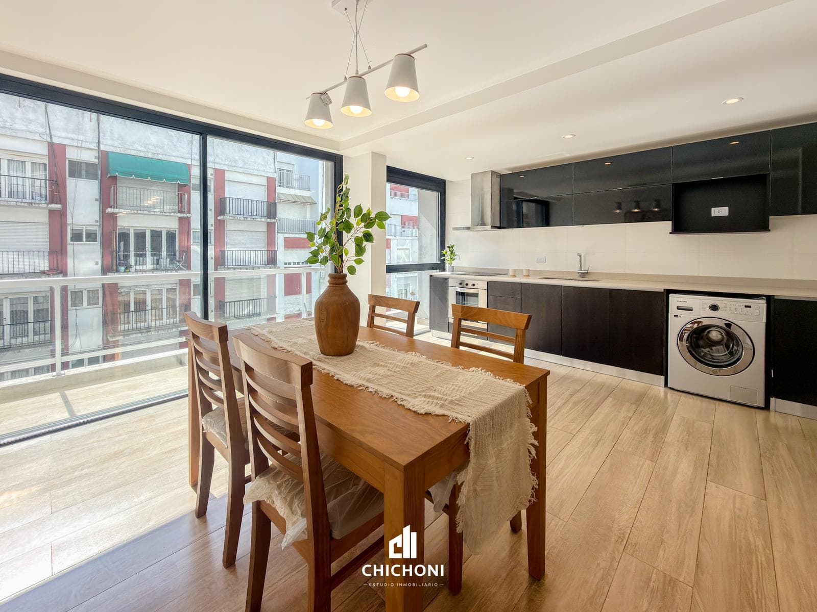 For Sale - 2-room apartment with a front-facing balcony - Plaza Colón area