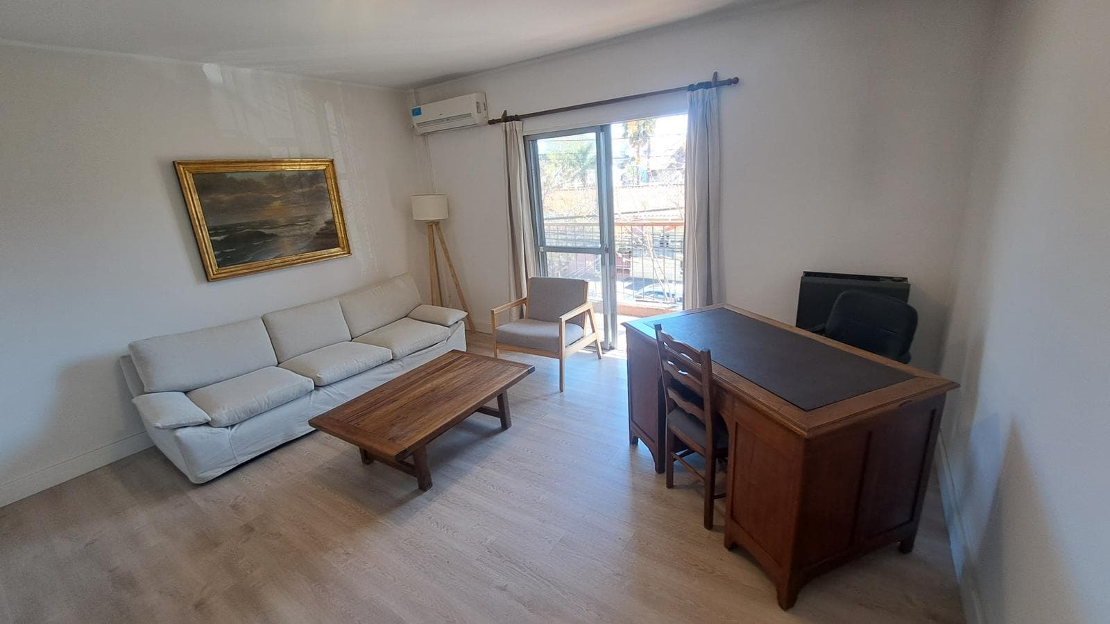 2-room apartment for rent in San Isidro with a balcony and garage