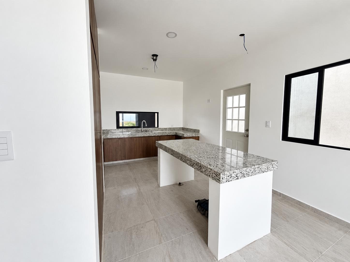 House for Sale in Dzityá | 3 Bedrooms and a Pool