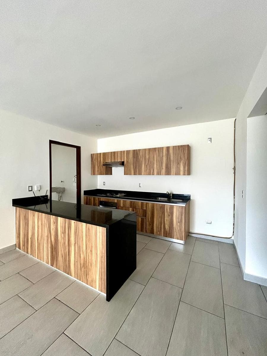 APARTMENT FOR RENT AT AREKA TOWERS, AV. PROL. LA LUNA, CANCUN