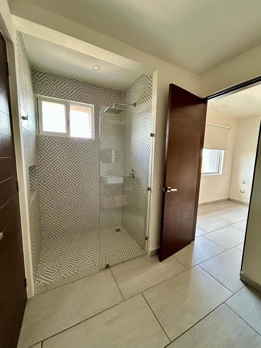 APARTMENT FOR RENT AT AREKA TOWERS, AV. PROL. LA LUNA, CANCUN