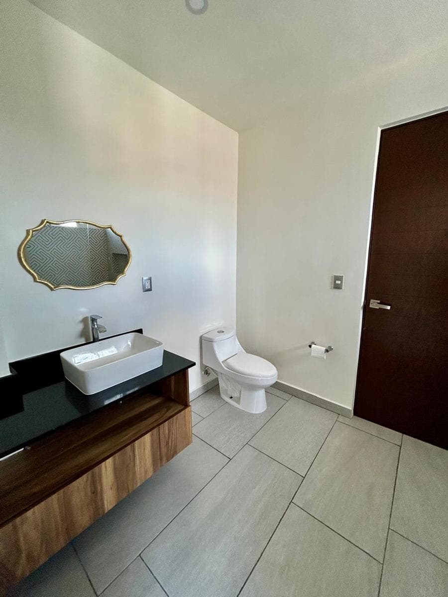 APARTMENT FOR RENT AT AREKA TOWERS, AV. PROL. LA LUNA, CANCUN