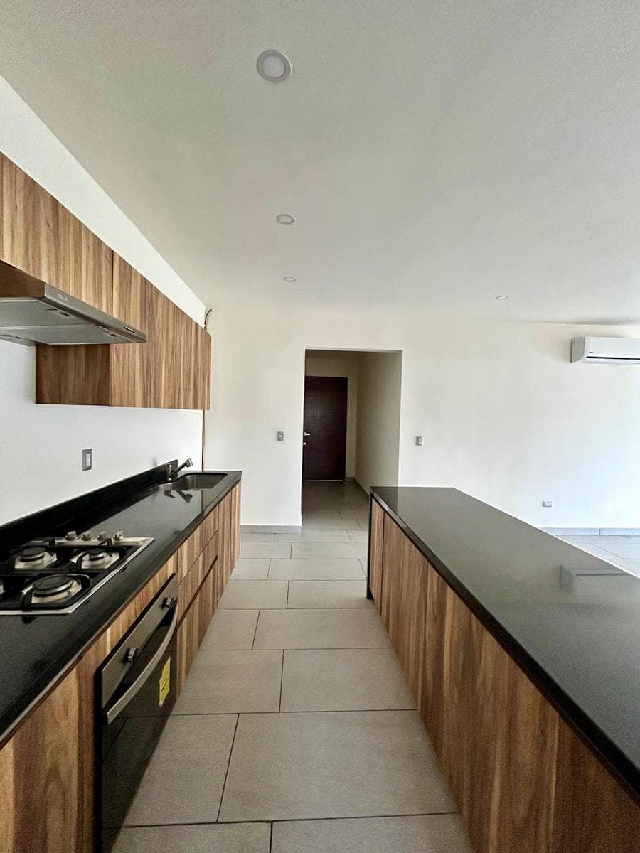 APARTMENT FOR RENT AT AREKA TOWERS, AV. PROL. LA LUNA, CANCUN