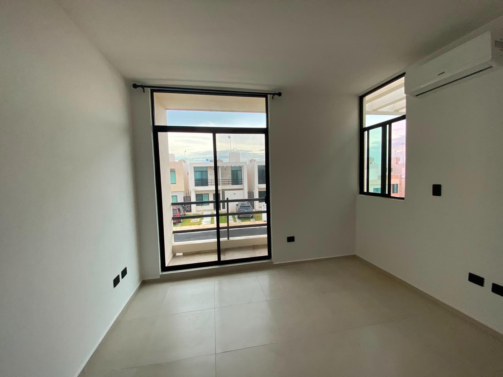 HOUSE FOR RENT IN CIUDADELA RESIDENCIAL, AV 135, CANCUN, SOUTH ZONE