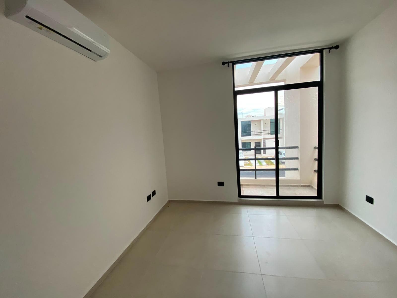 HOUSE FOR RENT IN CIUDADELA RESIDENCIAL, AV 135, CANCUN, SOUTH ZONE