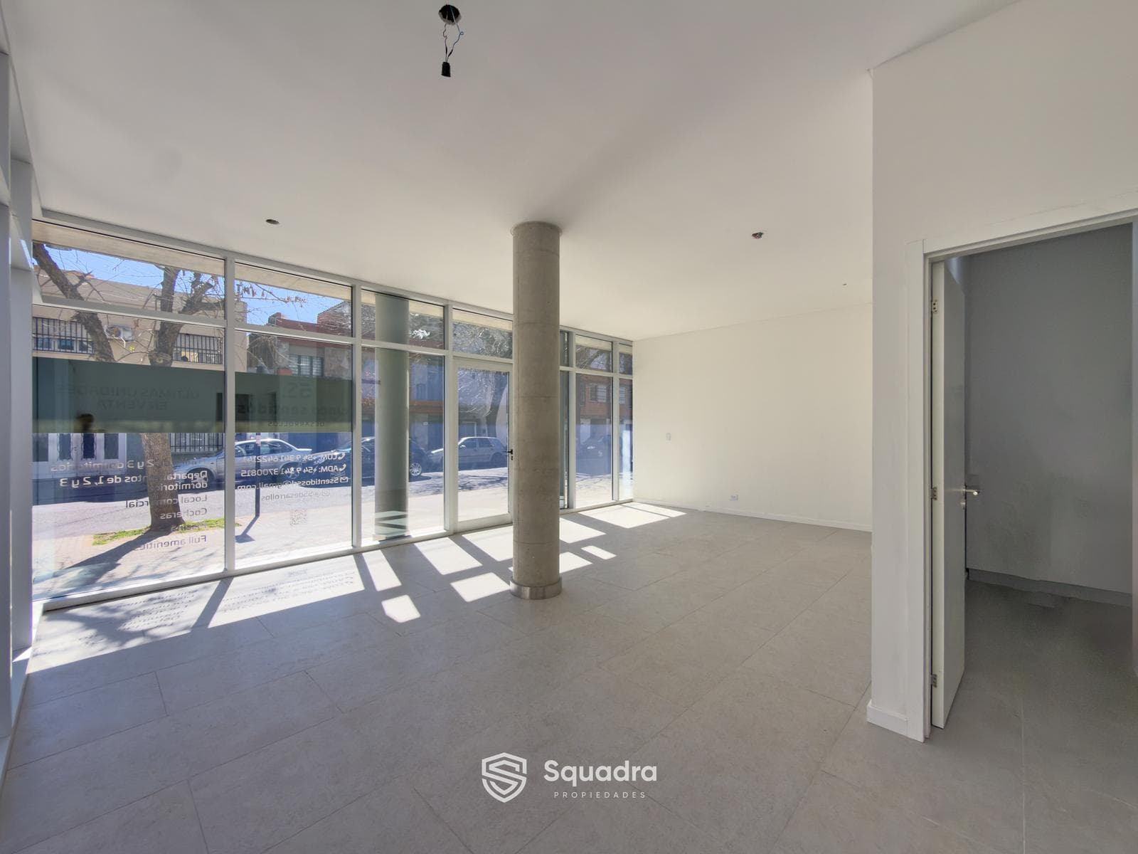 FOR SALE - Commercial space with storage room - Abasto neighborhood, Rosario.