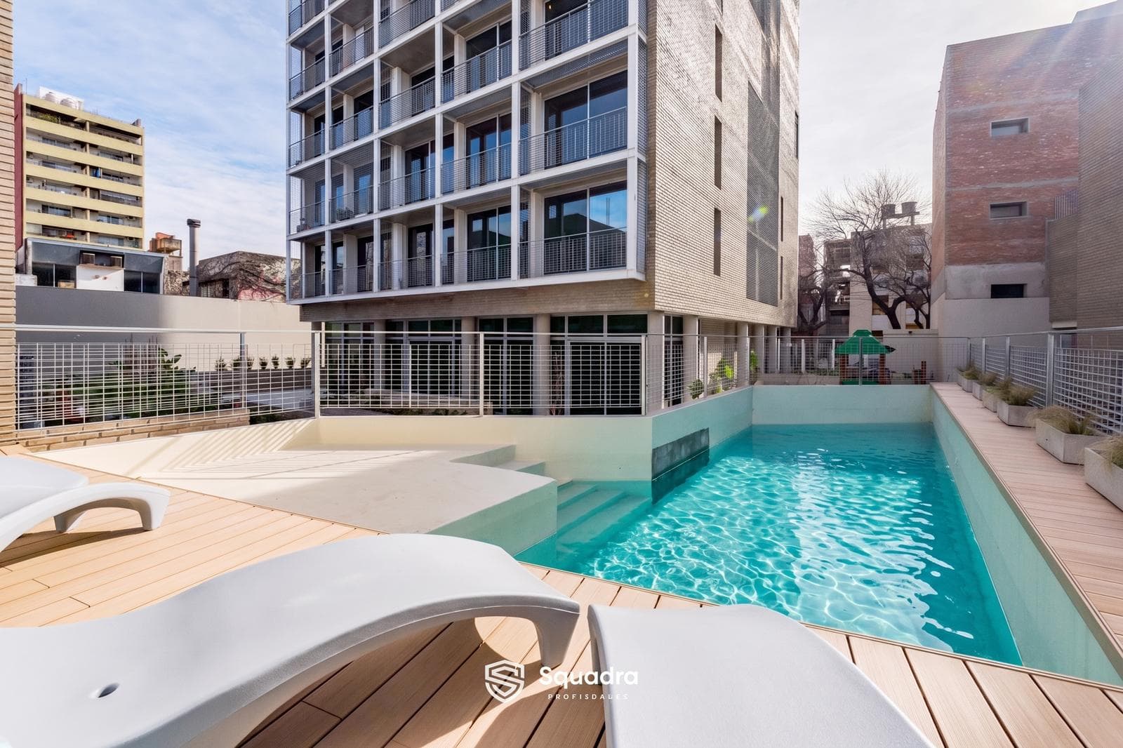 FOR SALE - 3-bedroom triplex house with a versatile room and storage room - Abasto neighborhood, Rosario.
