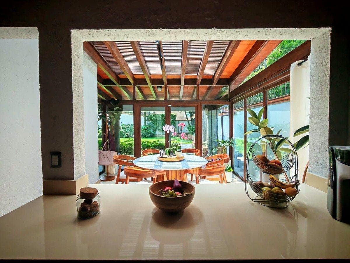 BEAUTIFUL, RECENTLY REMODELED HOUSE IN SAN JERÓNIMO LIDICE, 2 MINUTES FROM THE PERIFÉRICO