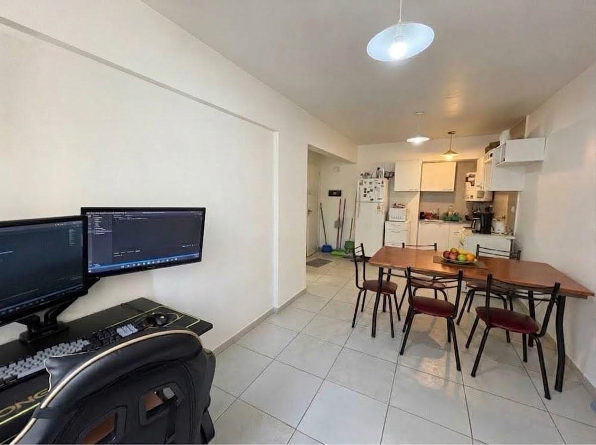 One-bedroom apartment for sale, facing the back, in downtown Rosario