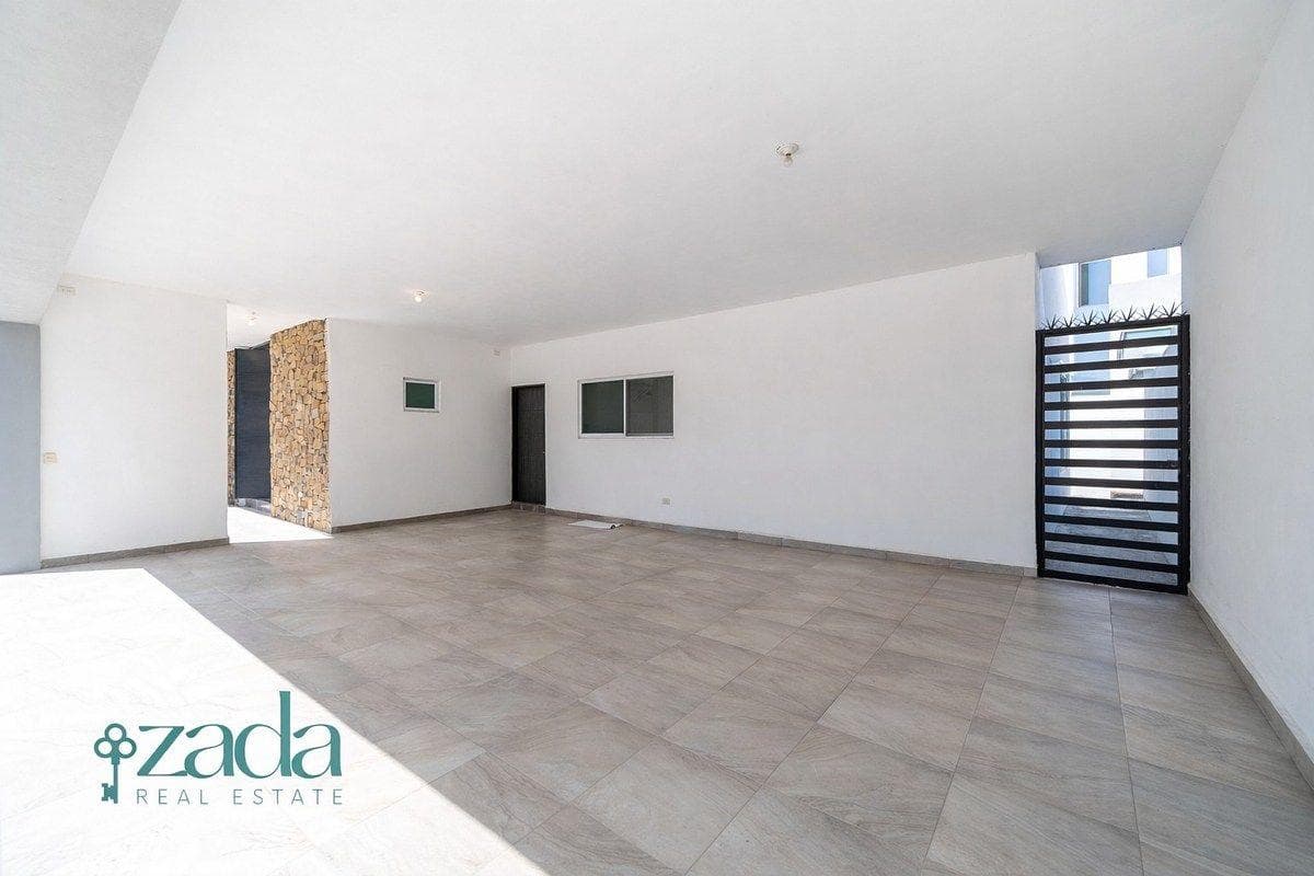 Casa en Venta en Zona del Uro – Privada Loreto, Carretera Nacional, Monterrey, N