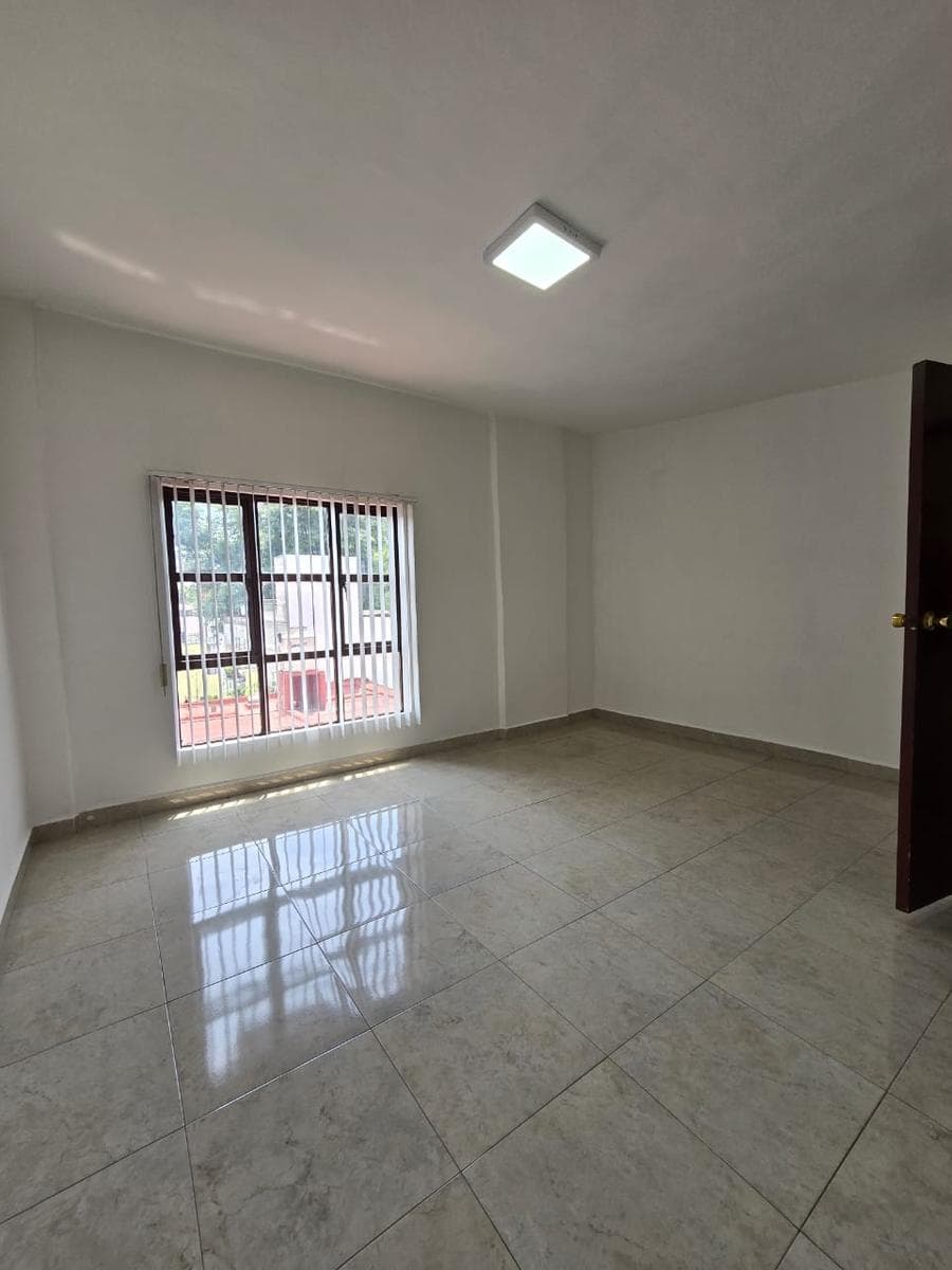 Remodeled office in Miramontes, 100 m²
