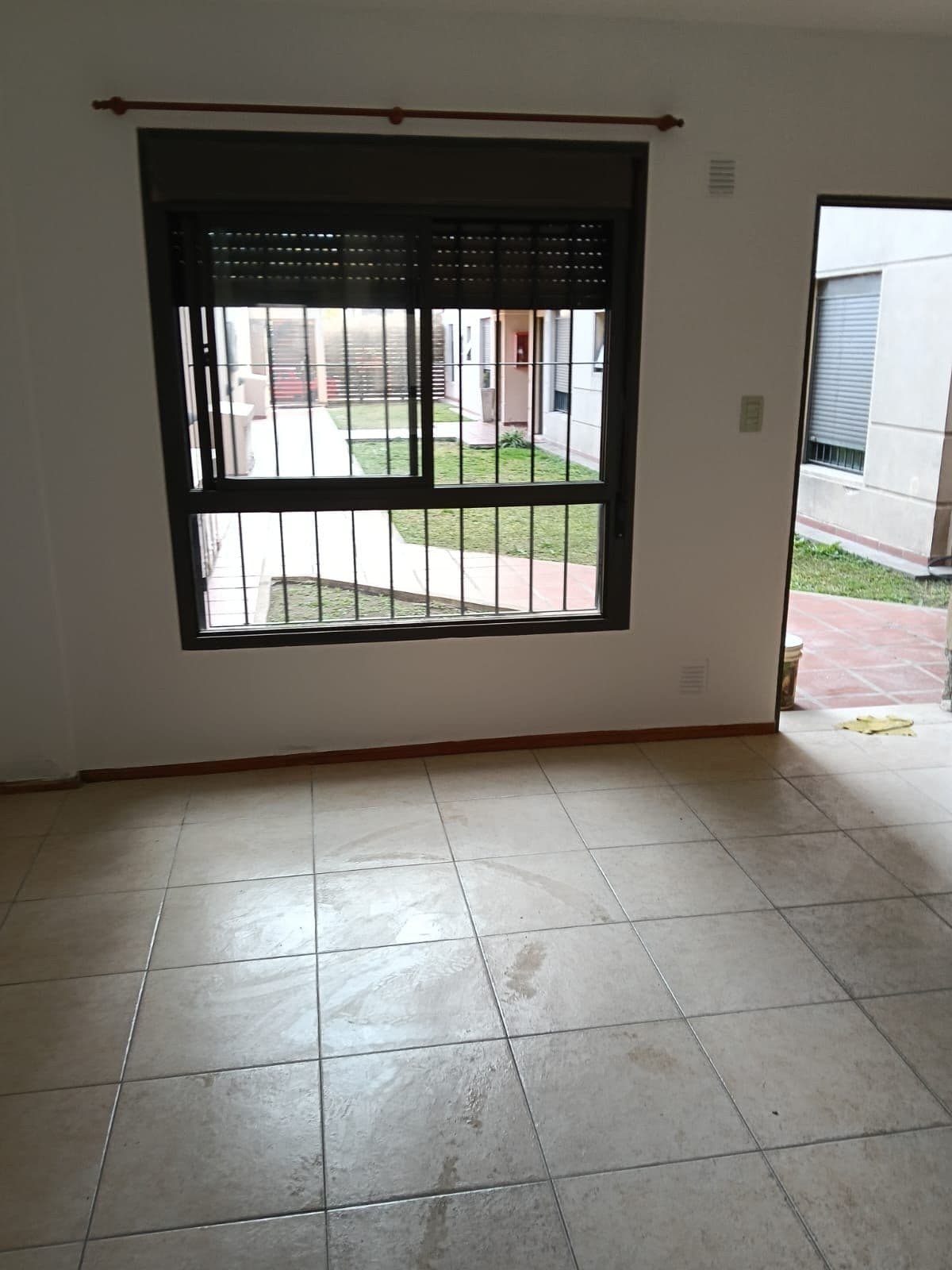 2-BEDROOM APARTMENT FOR RENT IN THE LOMAS DE SAN MARTIN NEIGHBORHOOD WITH A BALCONY ON THE GROUND FLOOR