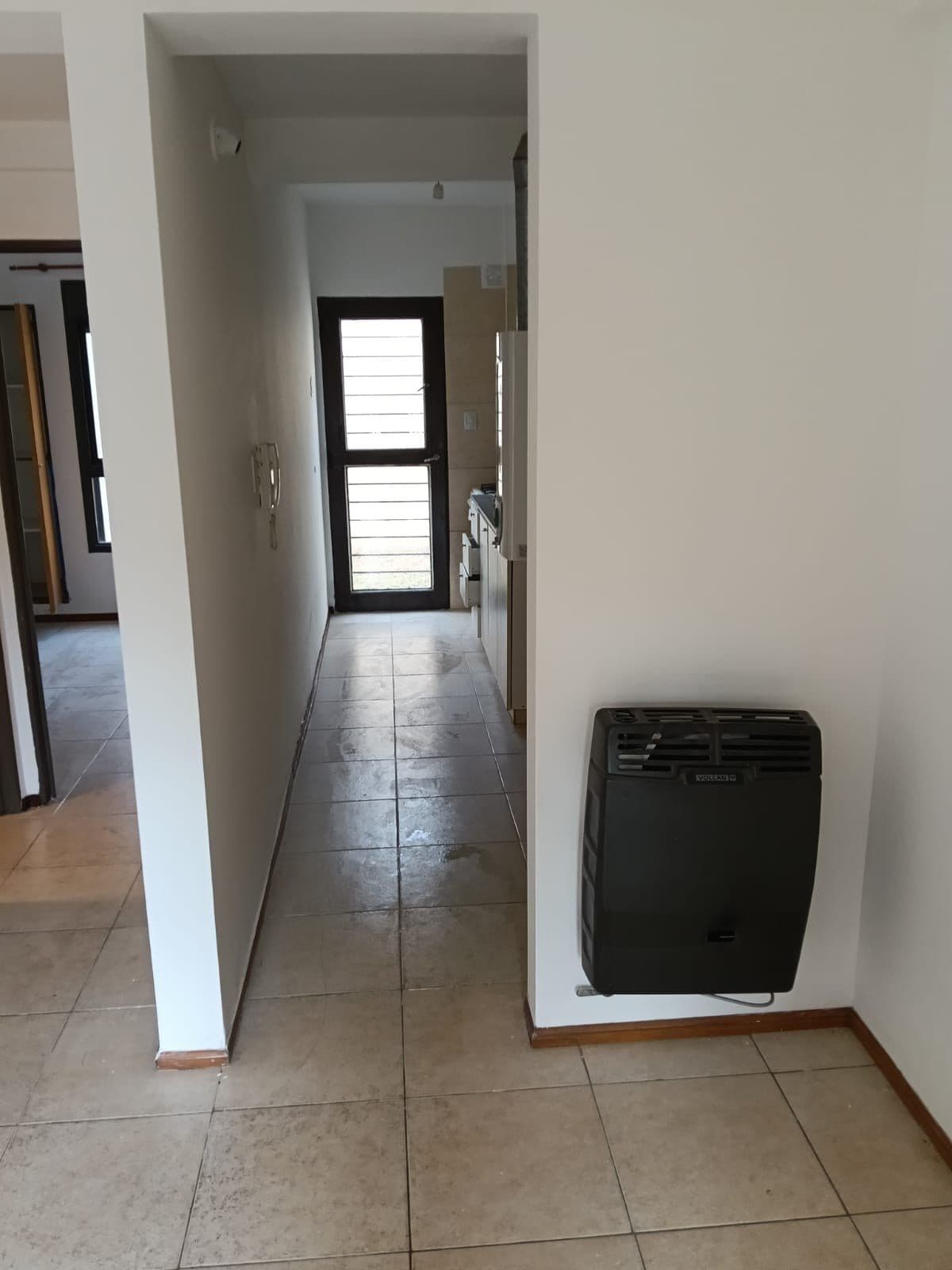 2-BEDROOM APARTMENT FOR RENT IN THE LOMAS DE SAN MARTIN NEIGHBORHOOD WITH A BALCONY ON THE GROUND FLOOR
