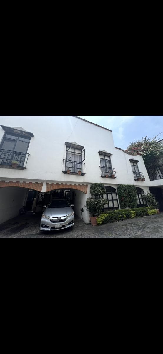 HOUSE IN A CONDOMINIUM FOR RENT IN THE HEART OF COYOACÁN!!!