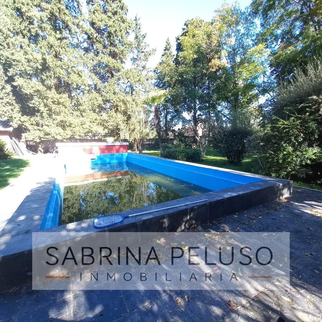 Country House for Sale in La Reja