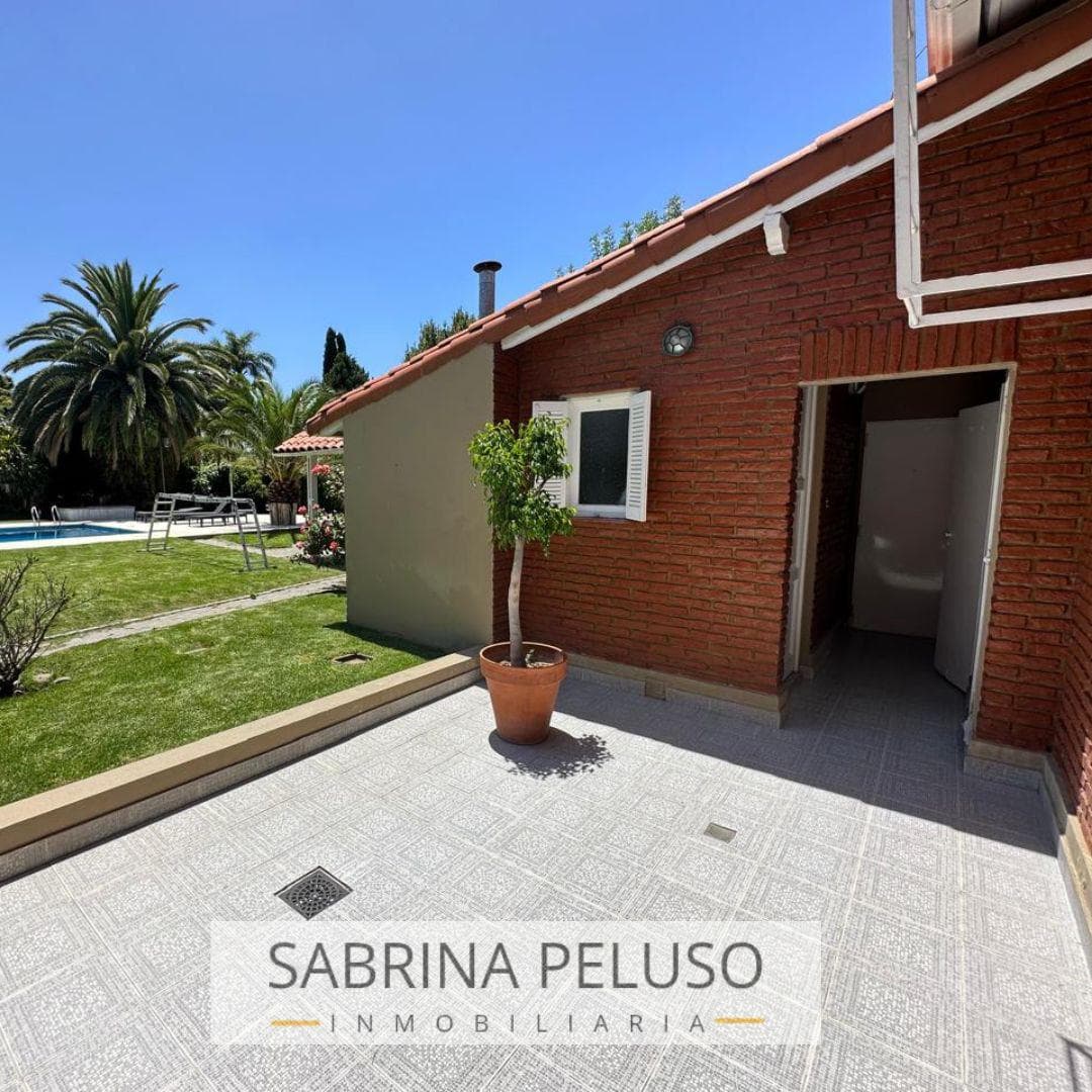 6-room house for sale in Ituzaingó