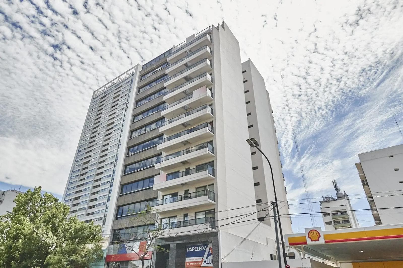 1-room apartment for rent in Nuñez, high floor, suitable for professionals