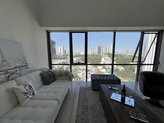 APARTMENT FOR SALE IN BOSQUE REAL