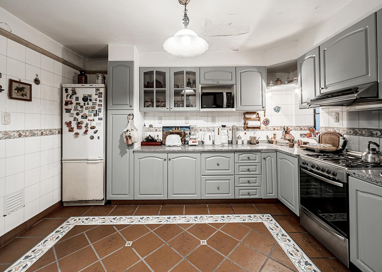4-room apartment for sale with a home office and a separate room in San Telmo