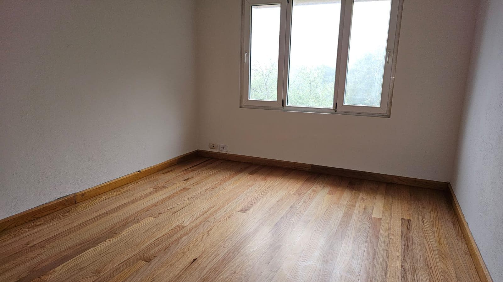 HOUSE FOR SALE IN VILLA MONTAÑA