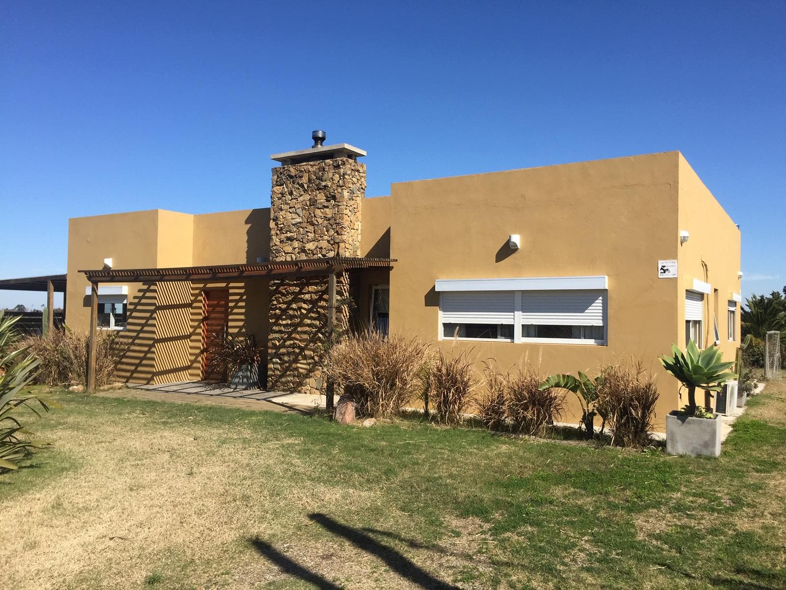Beautiful house with a large lot in Altos de San Carlos
