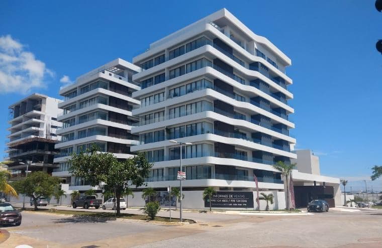Apartments for sale, 2 or 3 bedrooms, luxury finishes, excellent location, Av. Acanceh, Cancún