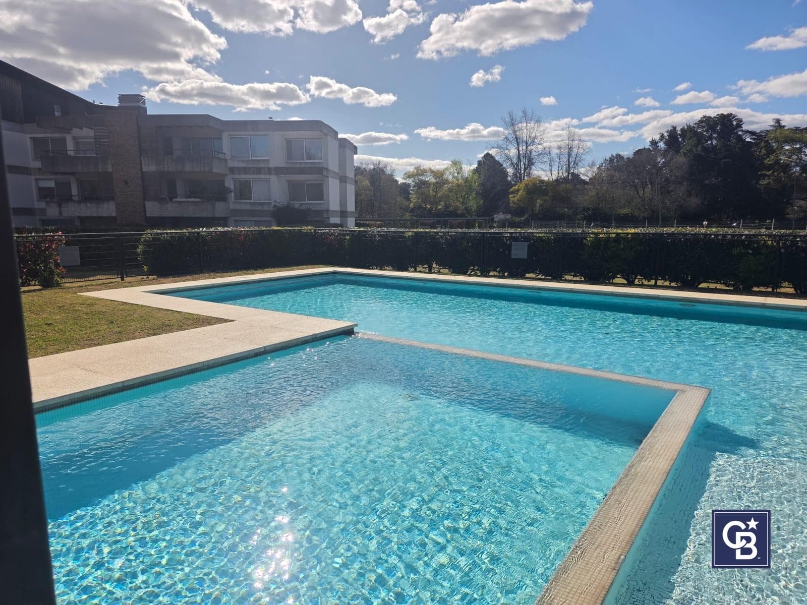 2-room apartment for rent with a balcony and amenities in Altos de Benavidez