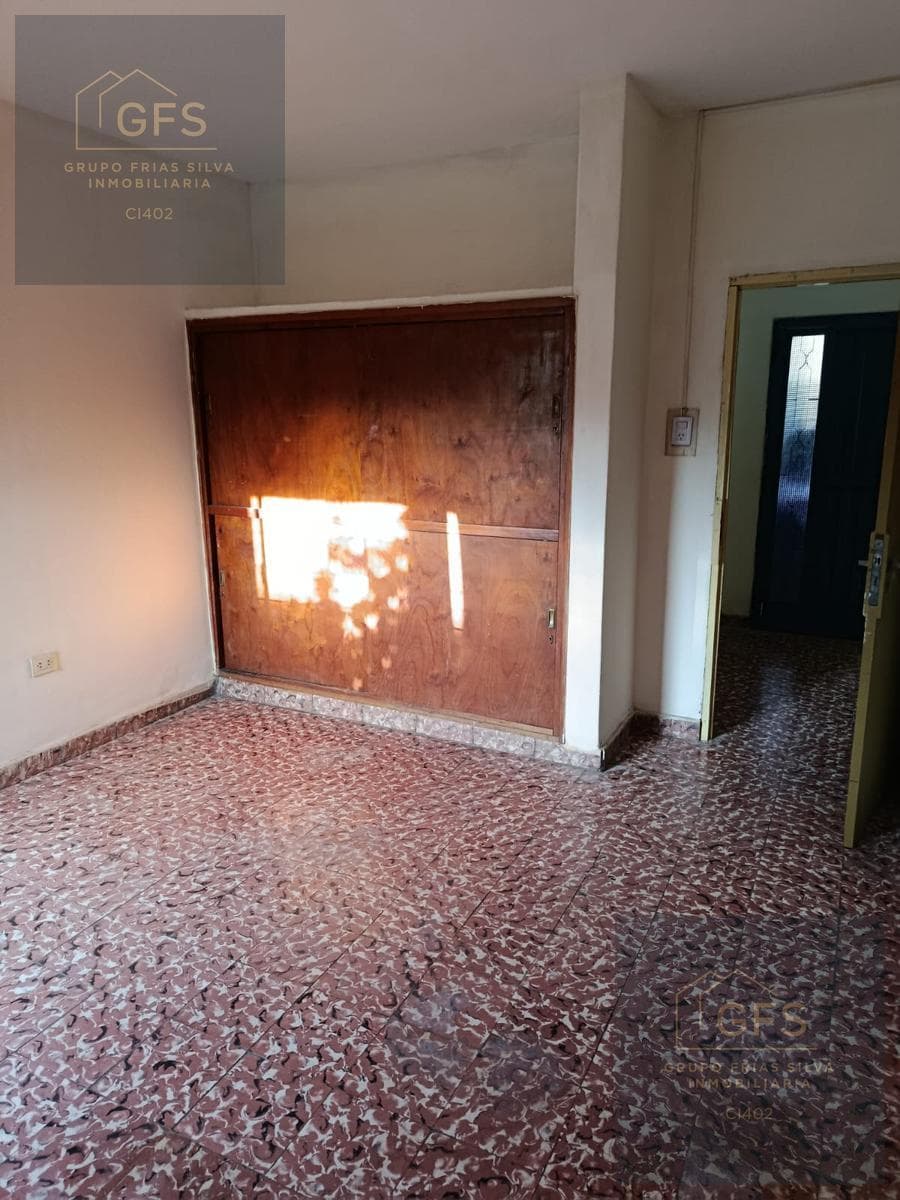 3-Bedroom Apartment for Rent: Spacious, Excellent Location for Students