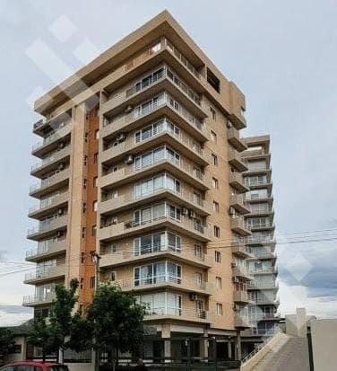 FOR SALE: 2-bedroom apartment with garage