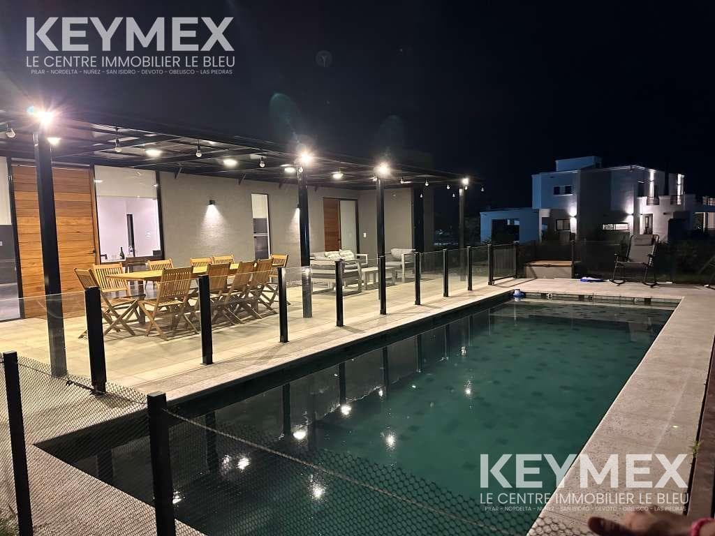 4-ROOM HOUSE FOR RENT IN ALTOS DE MANZANARES