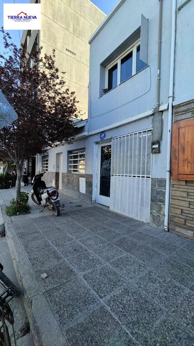 HOUSE WITH COMMERCIAL SPACE FOR SALE - DOWNTOWN NEUQUÉN