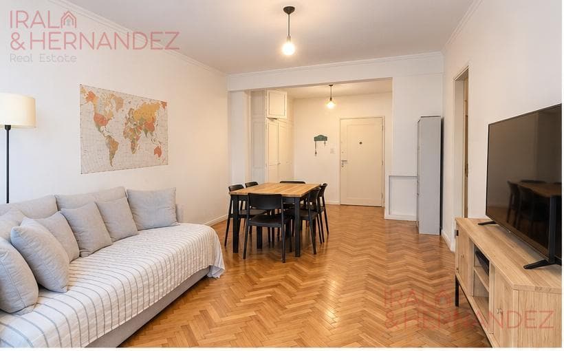 Apartment for Rent in Recoleta with a Long Balcony