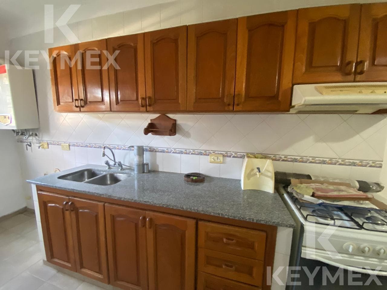 2-Bedroom Apartment for Rent with Garage, 76 m2—Suitable for Professionals