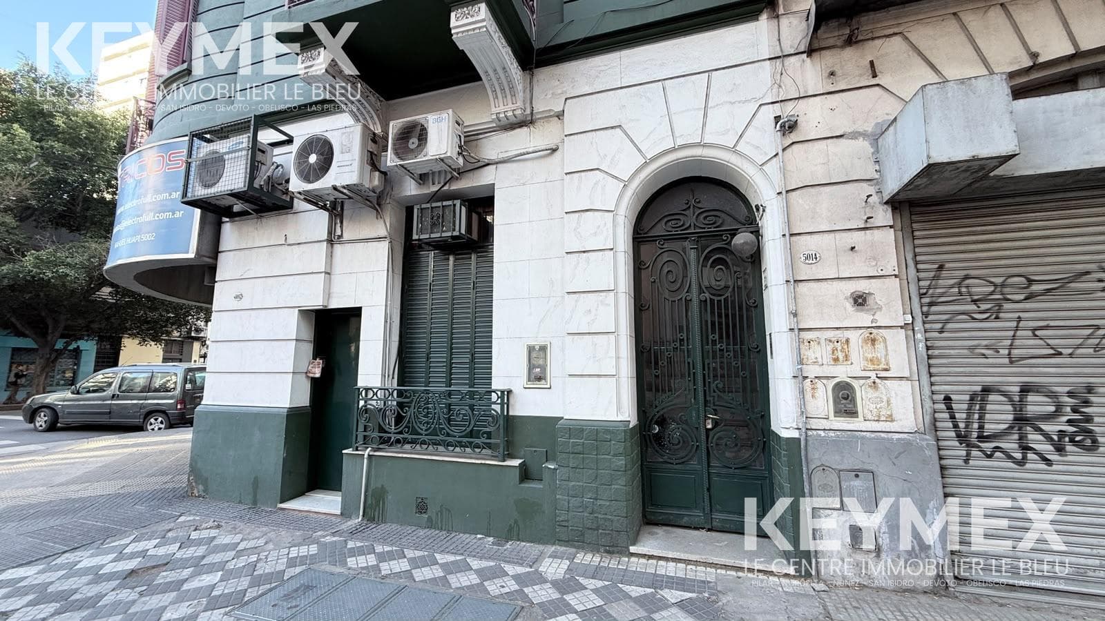 FOR SALE: 4-ROOM APARTMENT ON VILLA URQUIZA WITH BALCONIES AND A TERRACE