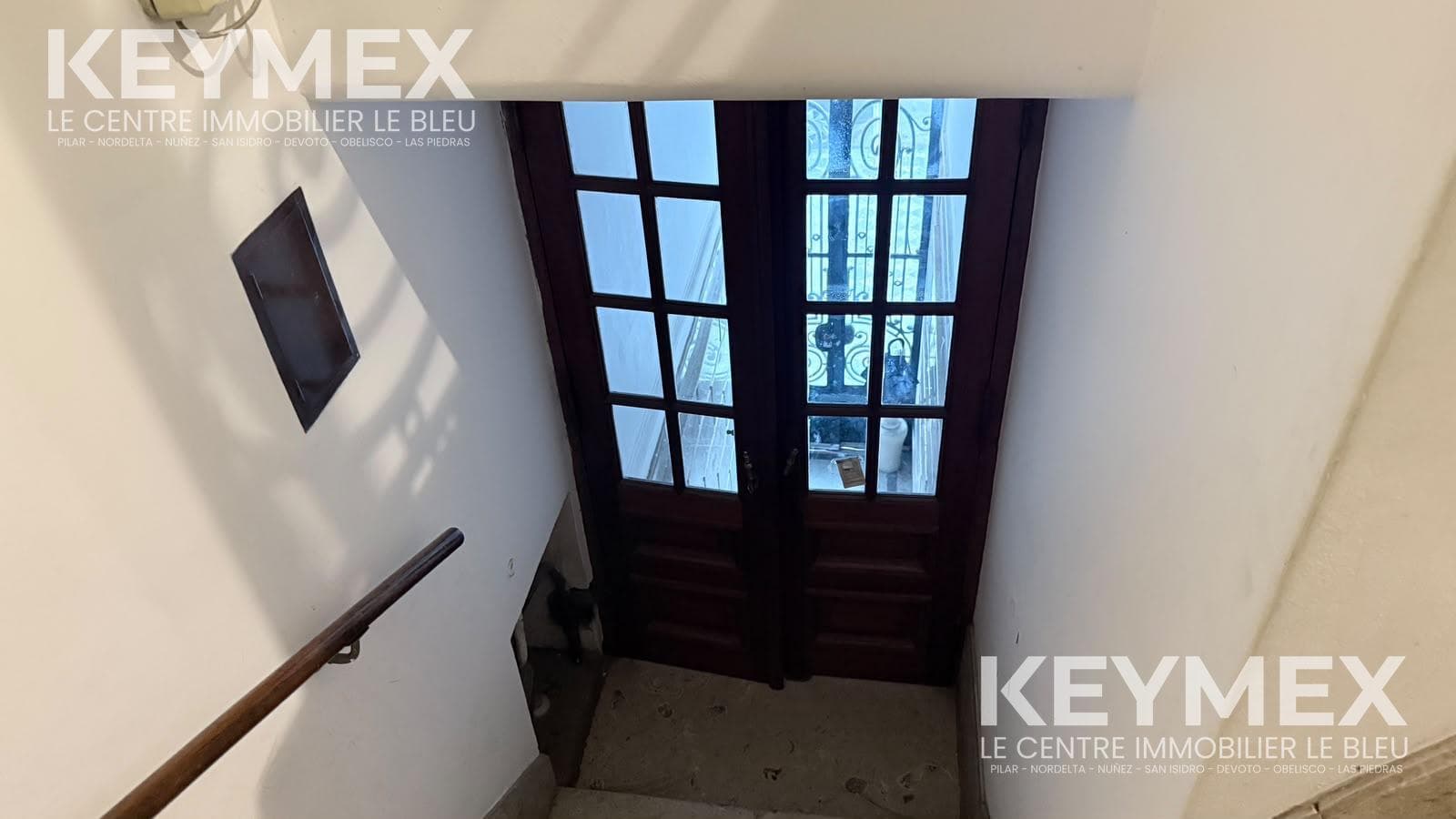 FOR SALE: 4-ROOM APARTMENT ON VILLA URQUIZA WITH BALCONIES AND A TERRACE