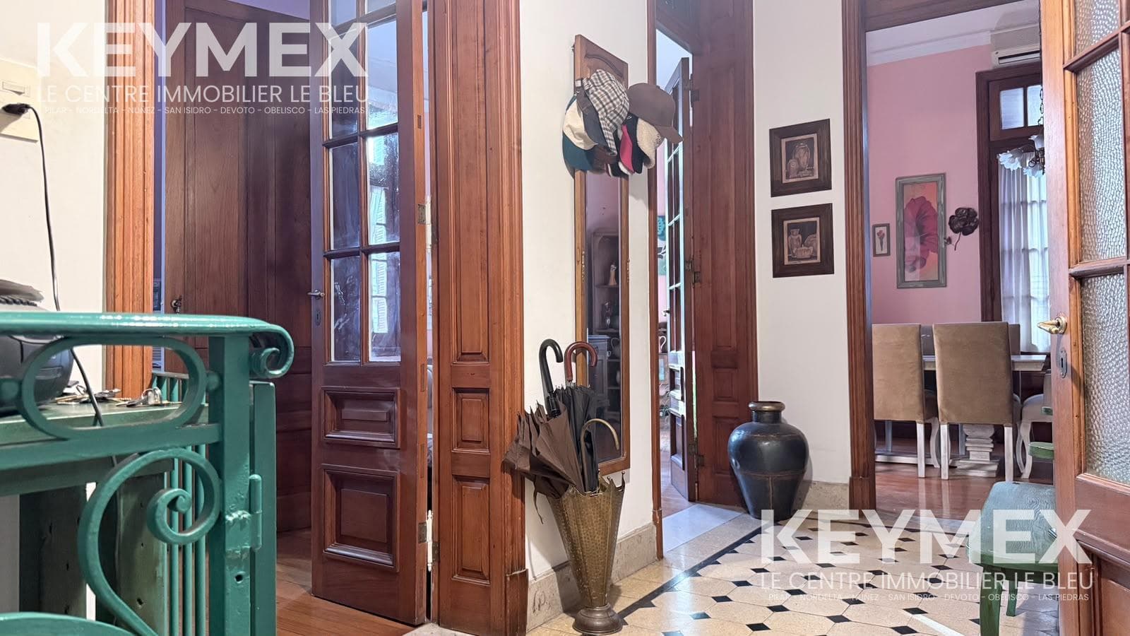 FOR SALE: 4-ROOM APARTMENT ON VILLA URQUIZA WITH BALCONIES AND A TERRACE