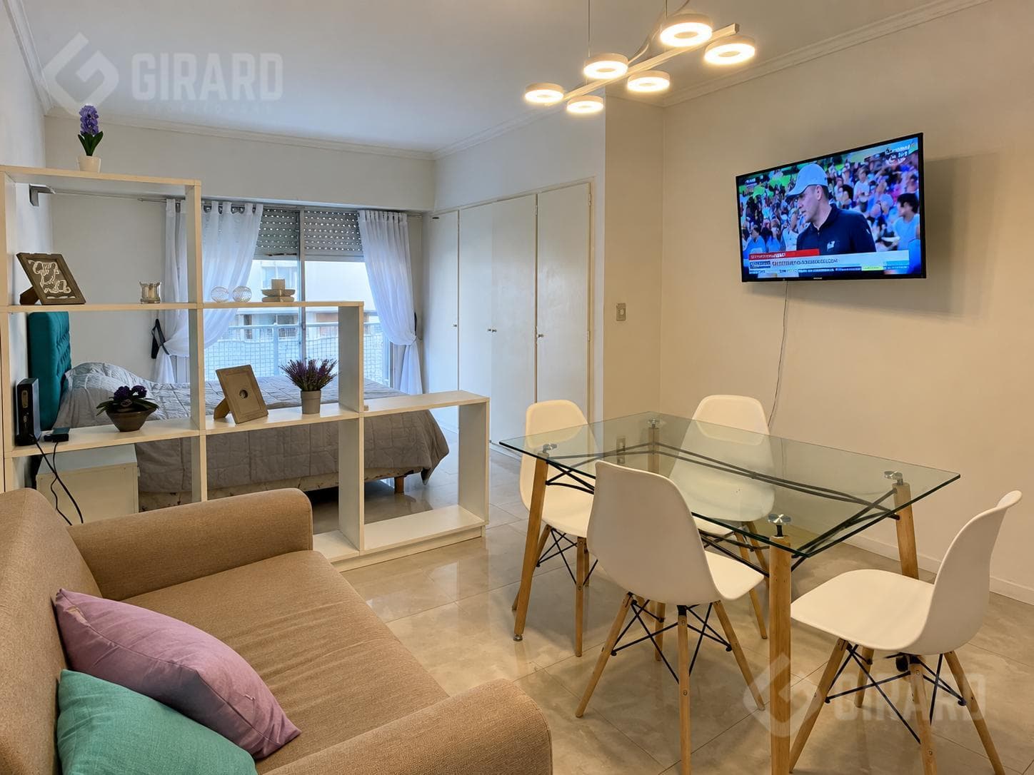 Estudiantes 2026. 1-bedroom apartment with a balcony in excellent condition. Plaza Colón area